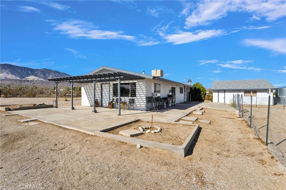 36368 Cochise Lucerne Valley, CA 92356