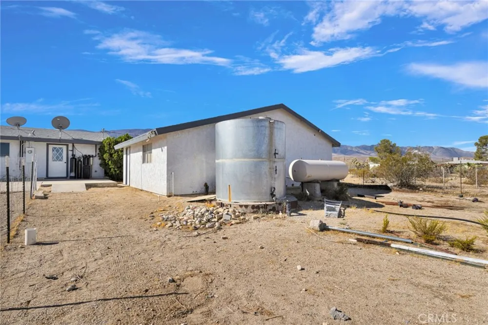 36368 Cochise Lucerne Valley, CA 92356