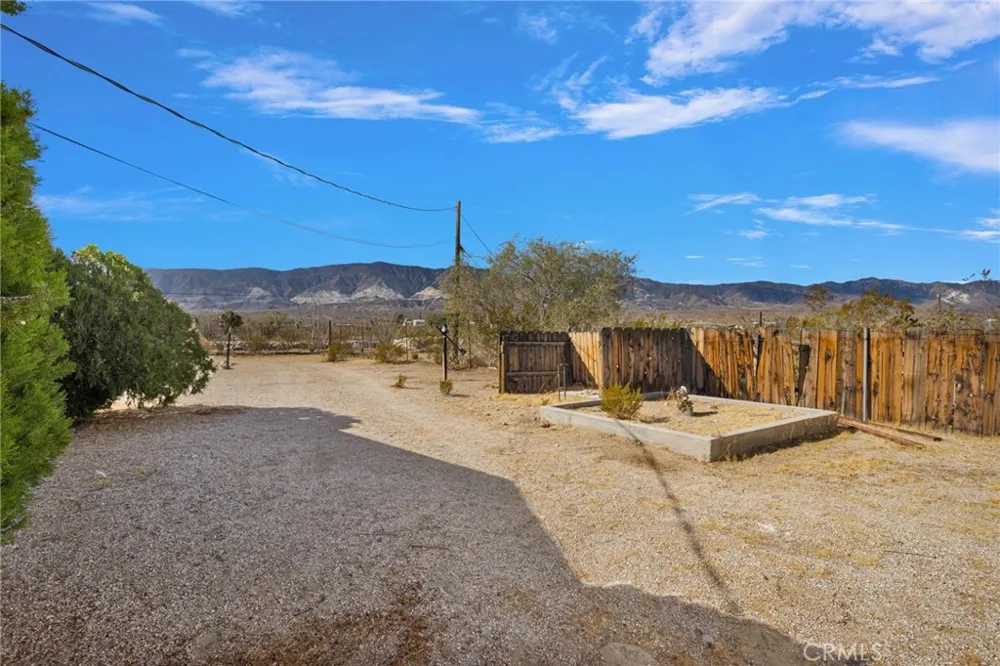 36368 Cochise Lucerne Valley, CA 92356