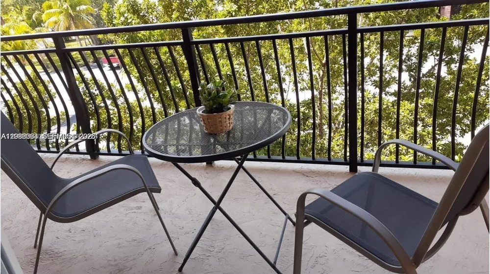 555 E Dania Beach Blvd #5 Dania Beach, FL 33004