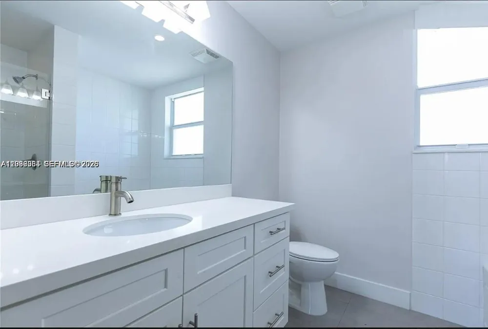 555 E Dania Beach Blvd #5 Dania Beach, FL 33004