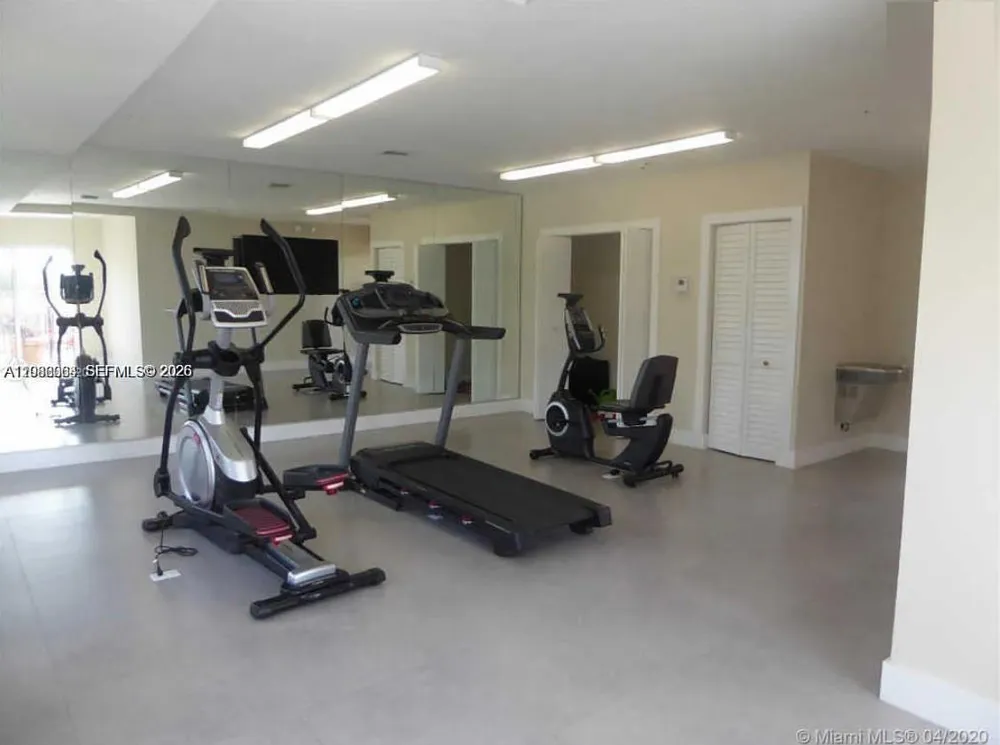555 E Dania Beach Blvd #5 Dania Beach, FL 33004