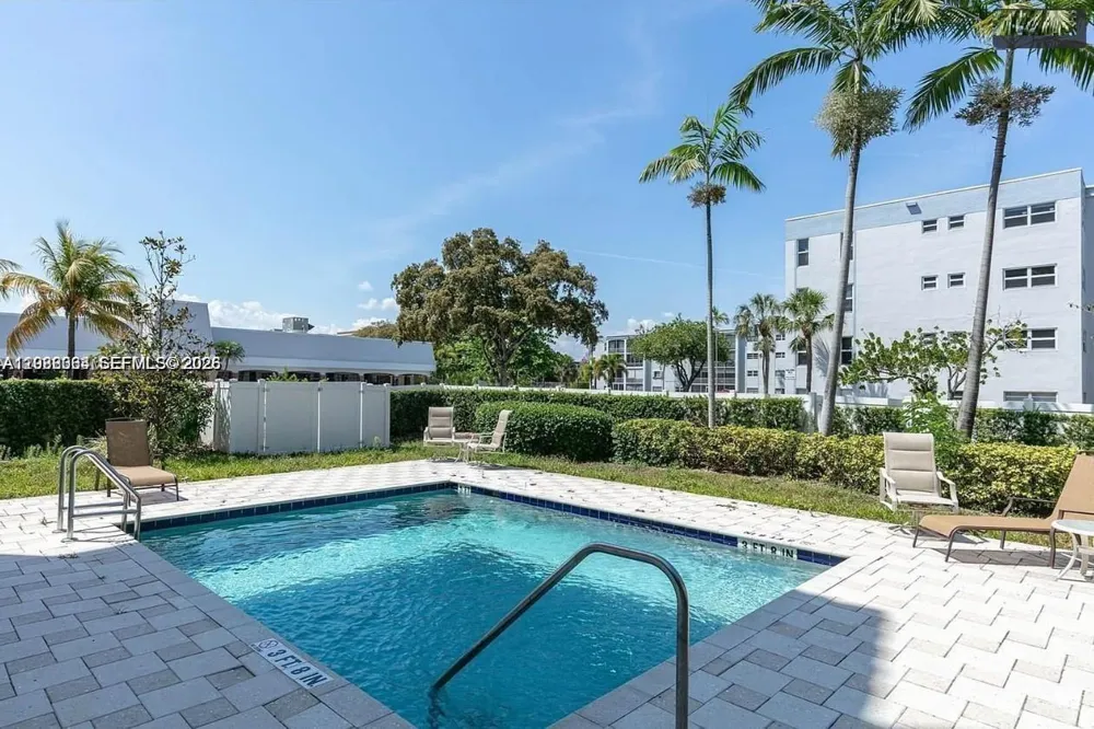 555 E Dania Beach Blvd #5 Dania Beach, FL 33004