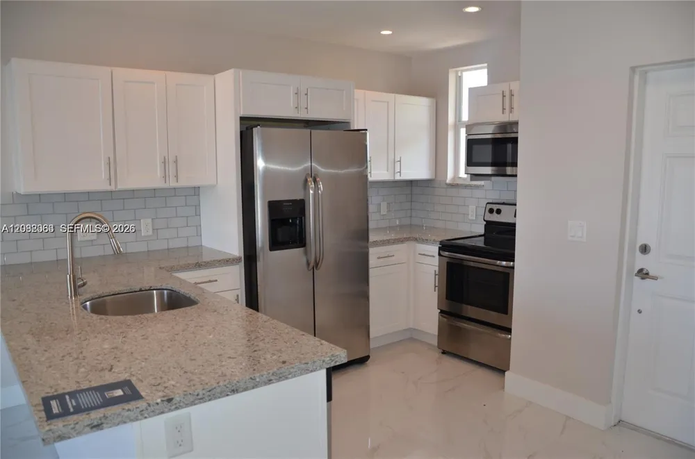 555 E Dania Beach Blvd #5 Dania Beach, FL 33004