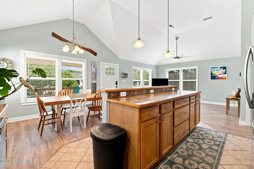 204 Pine Grove Trail Kill Devil Hills, NC 27948