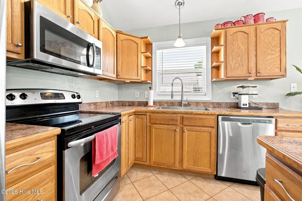 204 Pine Grove Trail Kill Devil Hills, NC 27948