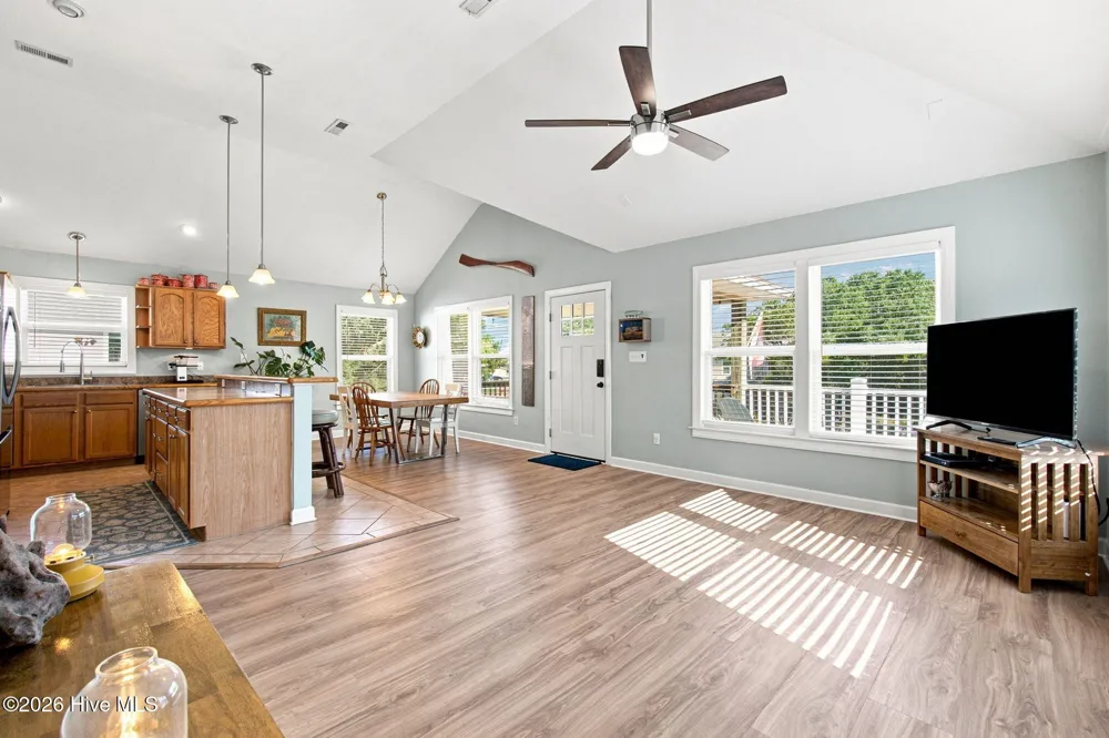 204 Pine Grove Trail Kill Devil Hills, NC 27948