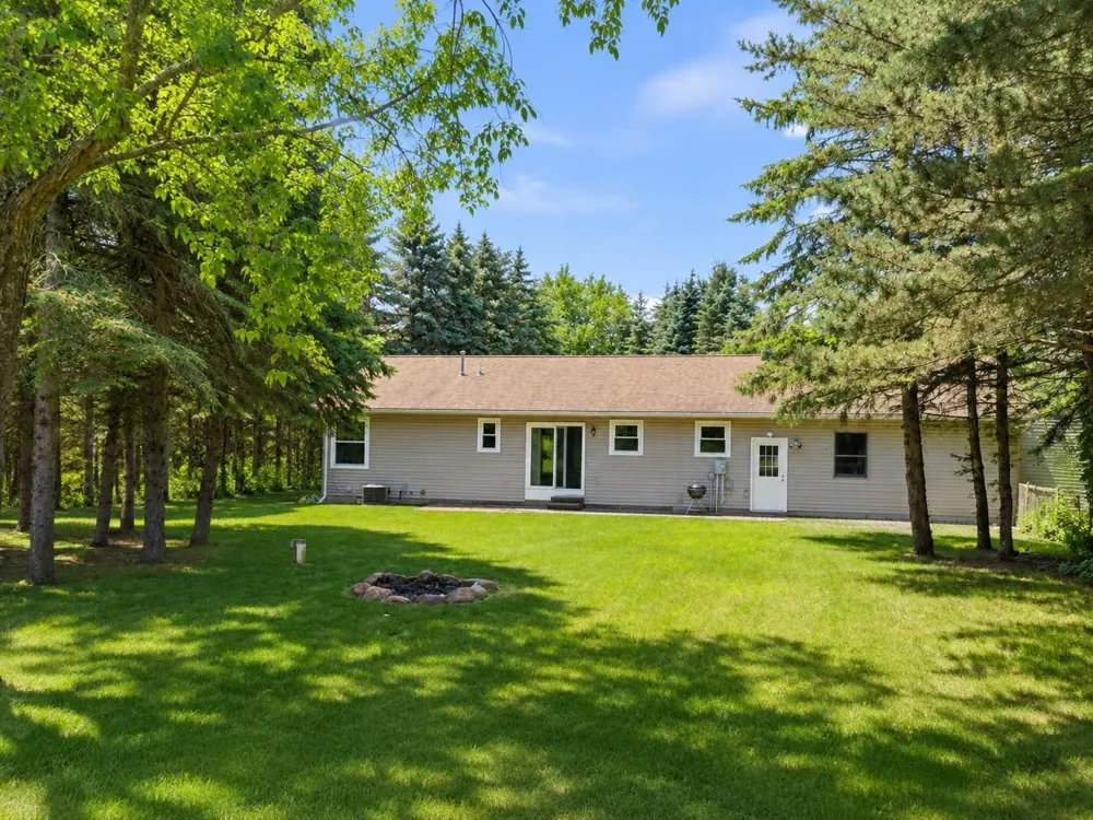 1401 Ryans Pond Green Lake Township, MI 49637