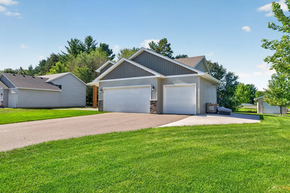 26026 23rd Street W Zimmerman, MN 55398