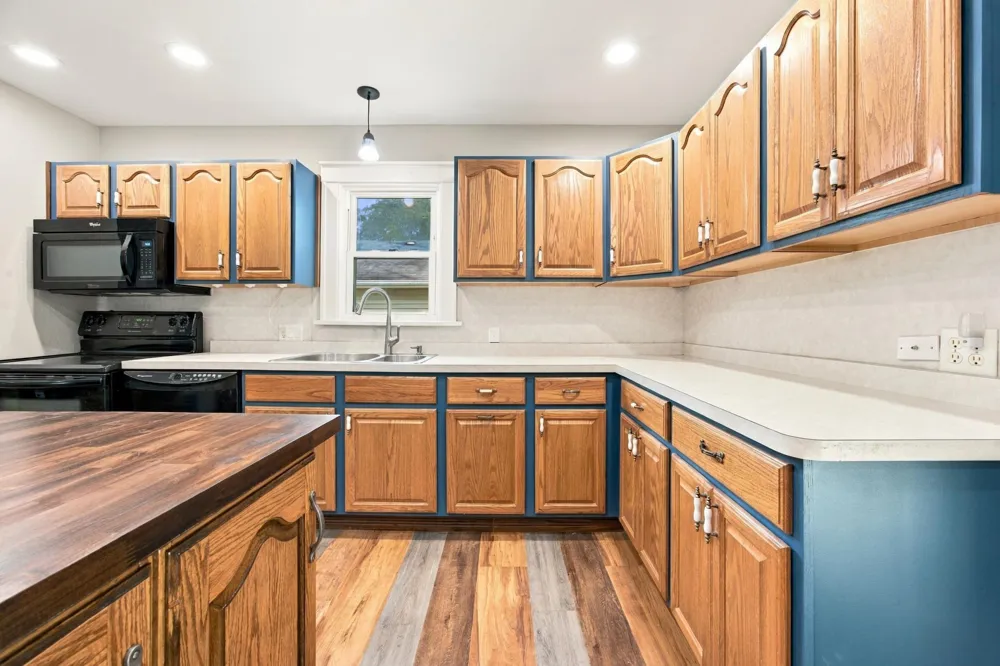 1017 3rd Avenue Moorhead, MN 56560