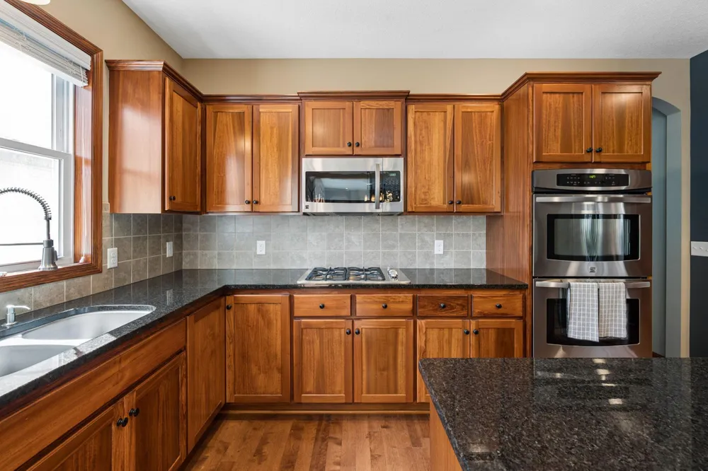 10406 Florida Avenue Brooklyn Park, MN 55445