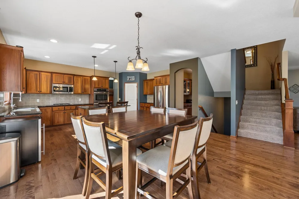 10406 Florida Avenue Brooklyn Park, MN 55445