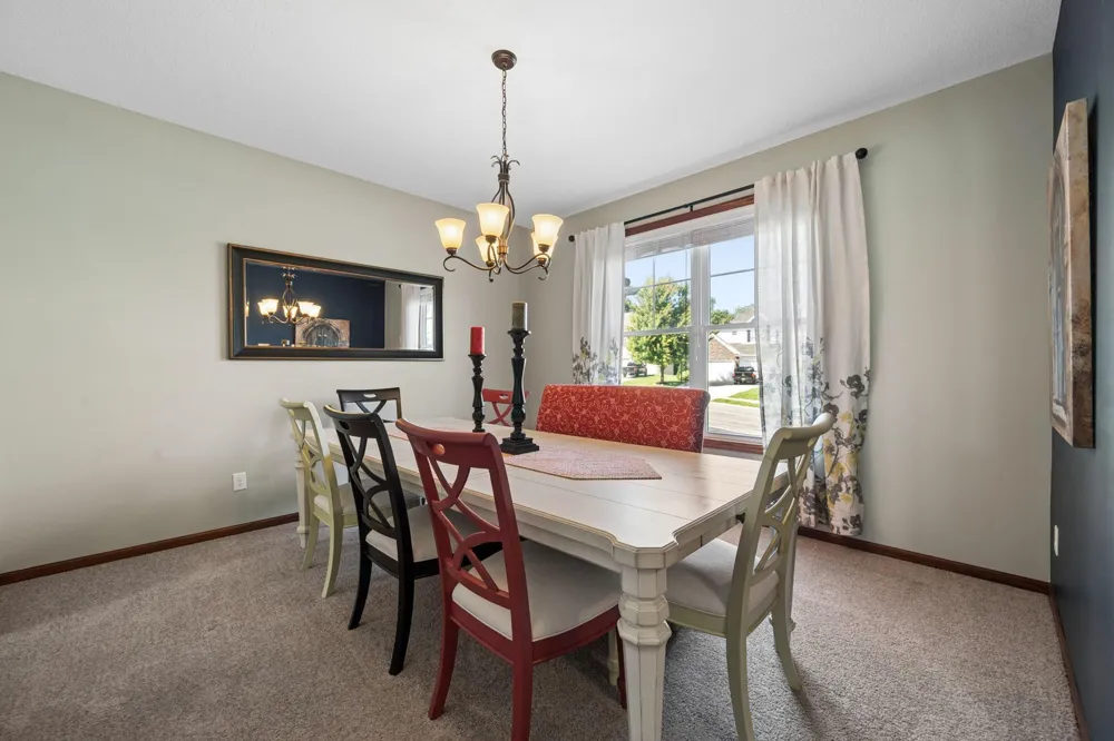 10406 Florida Avenue Brooklyn Park, MN 55445