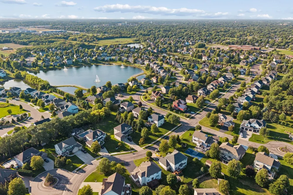 10406 Florida Avenue Brooklyn Park, MN 55445