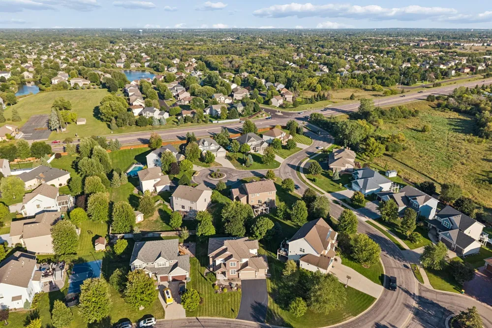 10406 Florida Avenue Brooklyn Park, MN 55445