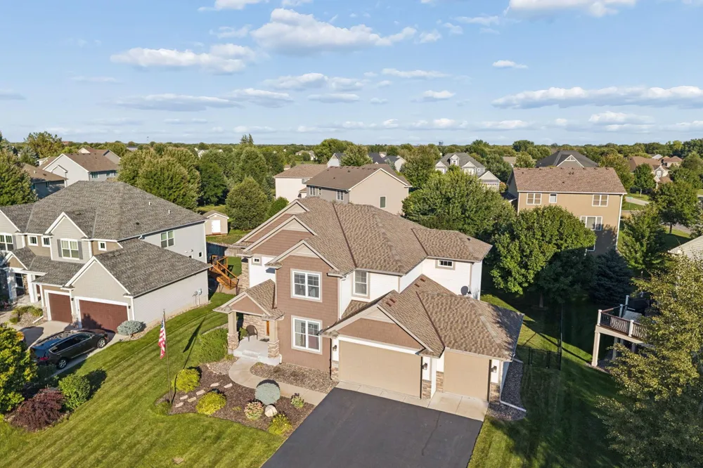 10406 Florida Avenue Brooklyn Park, MN 55445