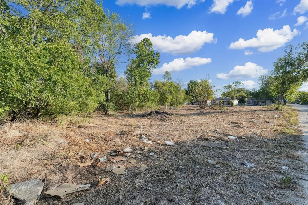 301 Waco Street Mart, TX 76664