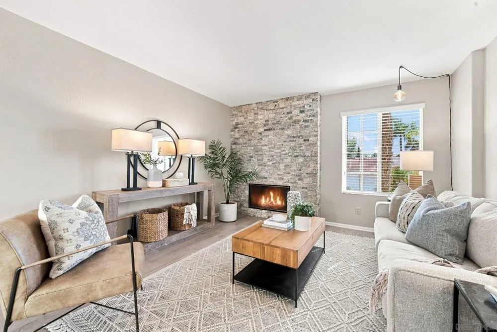 2914 Luciernaga Street C Carlsbad, CA 92009