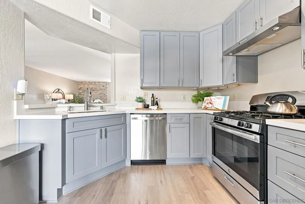 2914 Luciernaga Street C Carlsbad, CA 92009