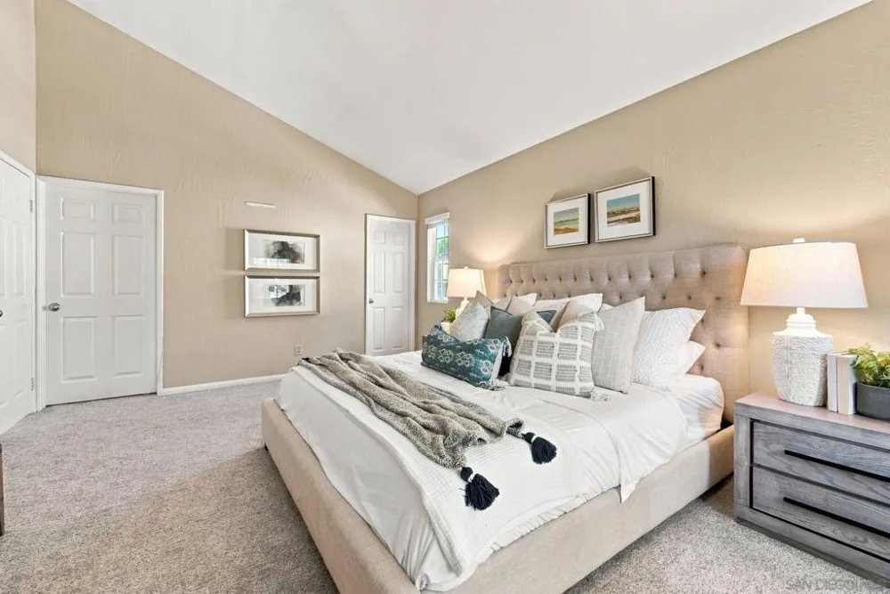 2914 Luciernaga Street C Carlsbad, CA 92009