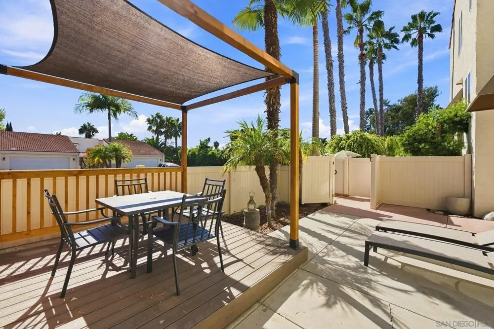 2914 Luciernaga Street C Carlsbad, CA 92009