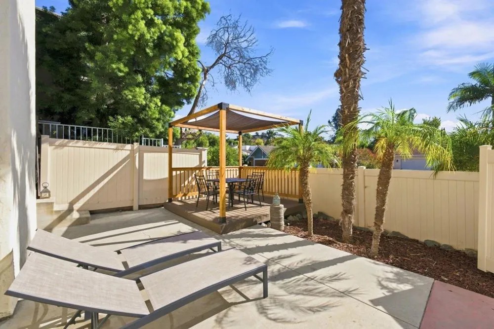 2914 Luciernaga Street C Carlsbad, CA 92009