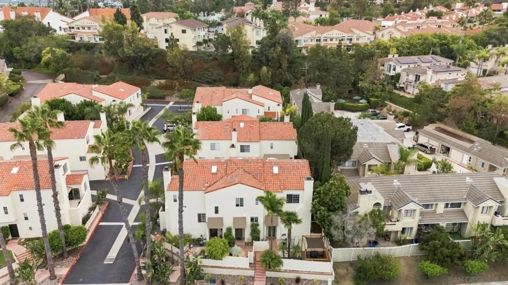2914 Luciernaga Street C Carlsbad, CA 92009