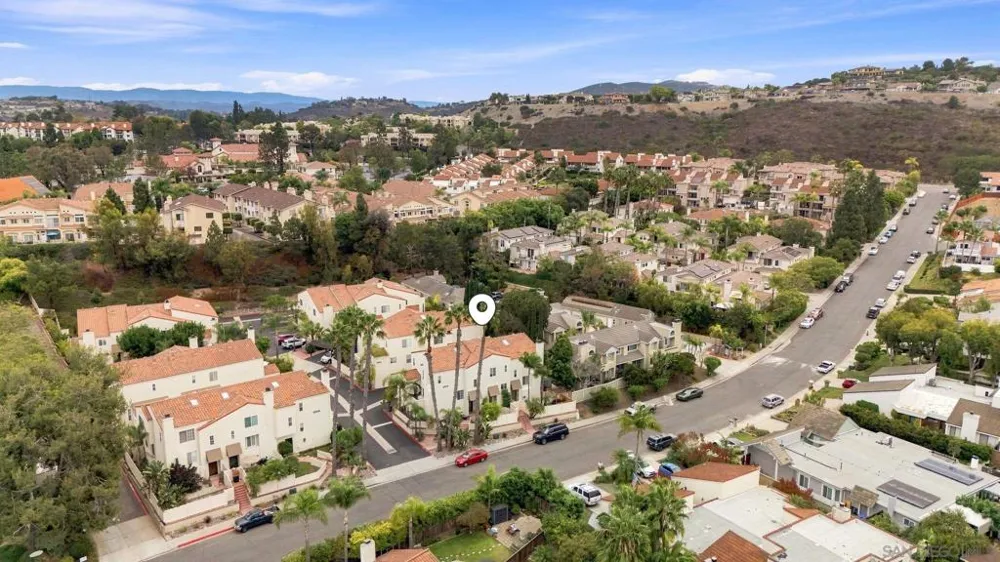 2914 Luciernaga Street C Carlsbad, CA 92009