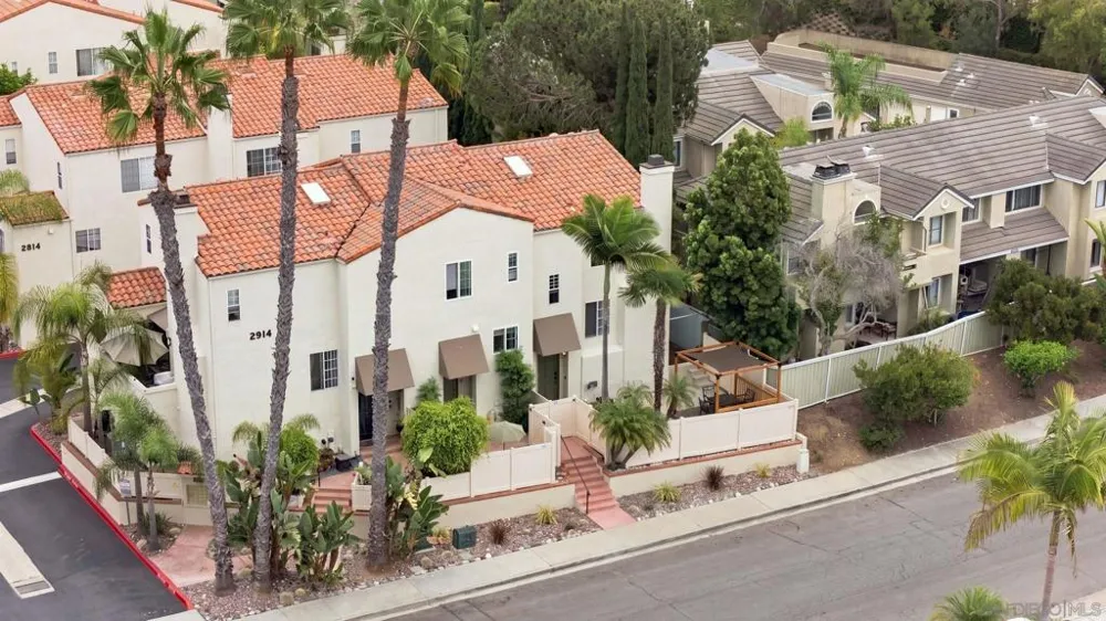 2914 Luciernaga Street C Carlsbad, CA 92009