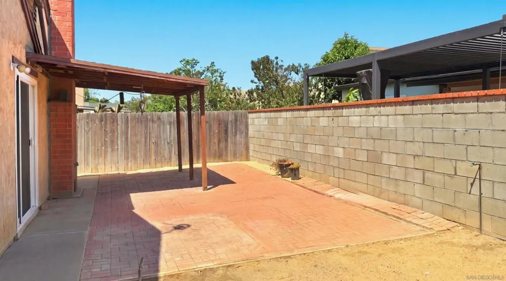 1686 Planicie Way San Diego, CA 92154