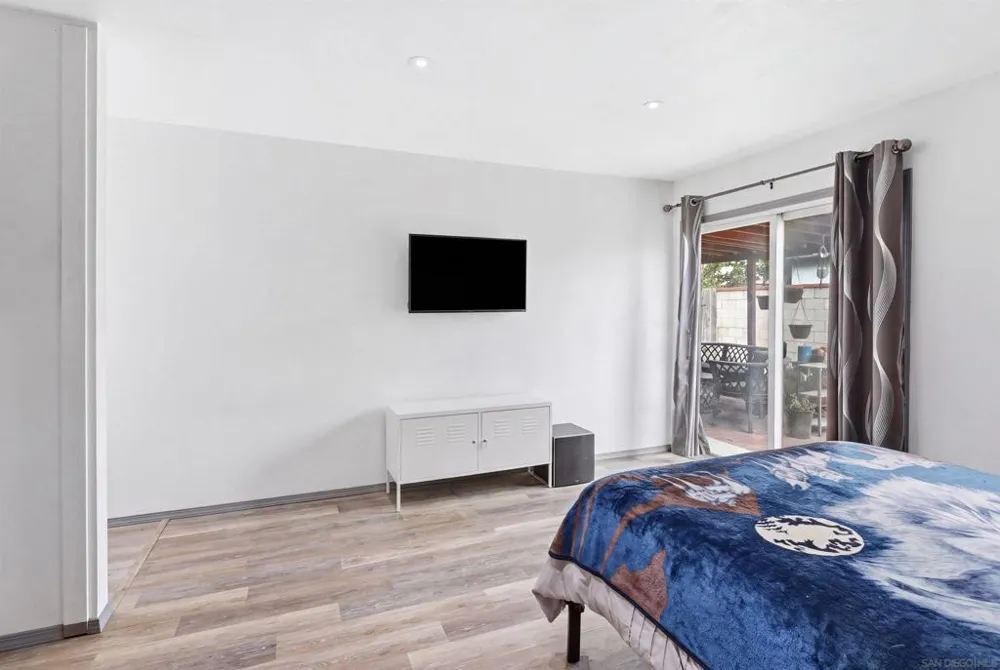 1686 Planicie Way San Diego, CA 92154