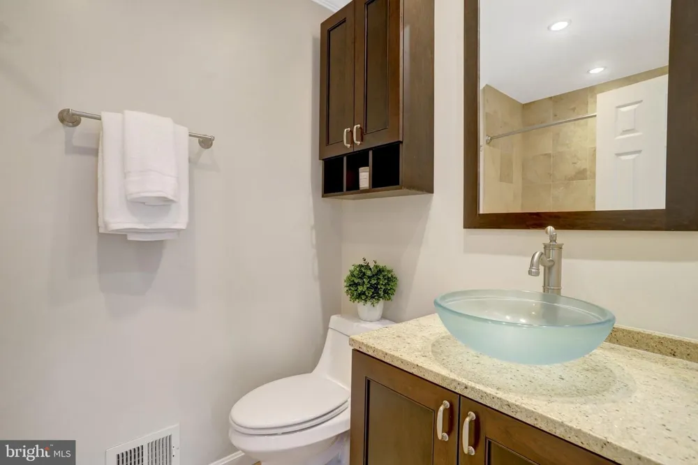 6520 BRICK HEARTH COURT Alexandria, VA 22306