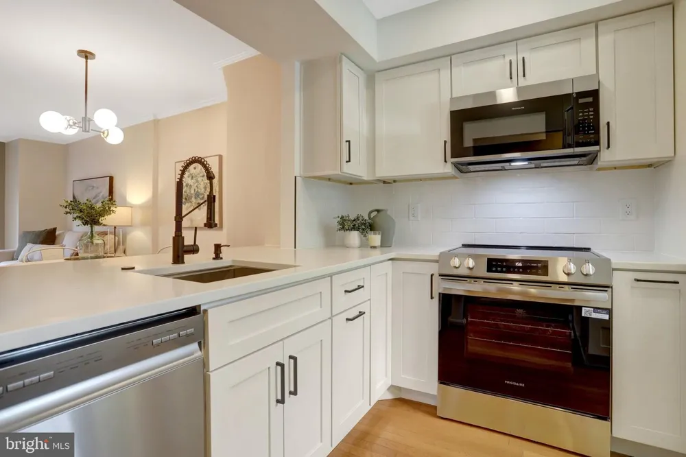 6520 BRICK HEARTH COURT Alexandria, VA 22306