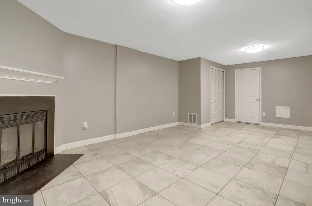 6520 BRICK HEARTH COURT Alexandria, VA 22306