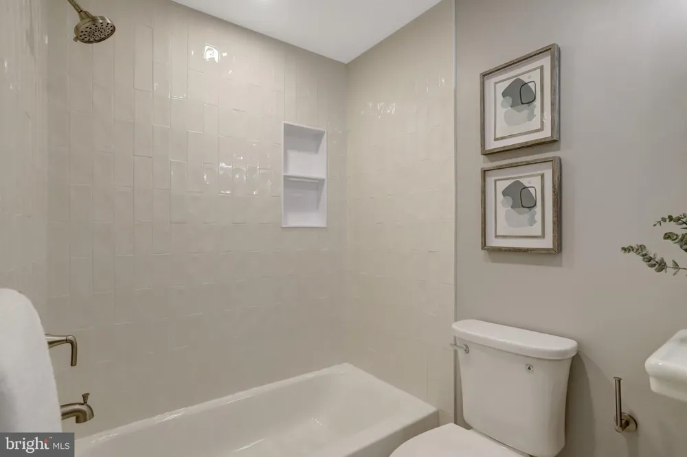 6520 BRICK HEARTH COURT Alexandria, VA 22306