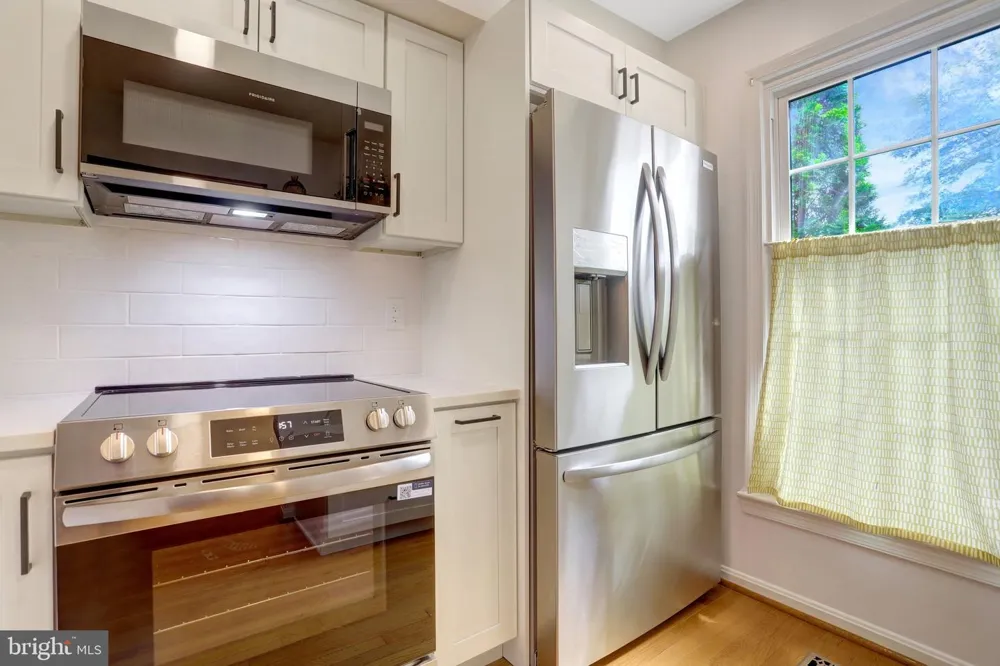6520 BRICK HEARTH COURT Alexandria, VA 22306