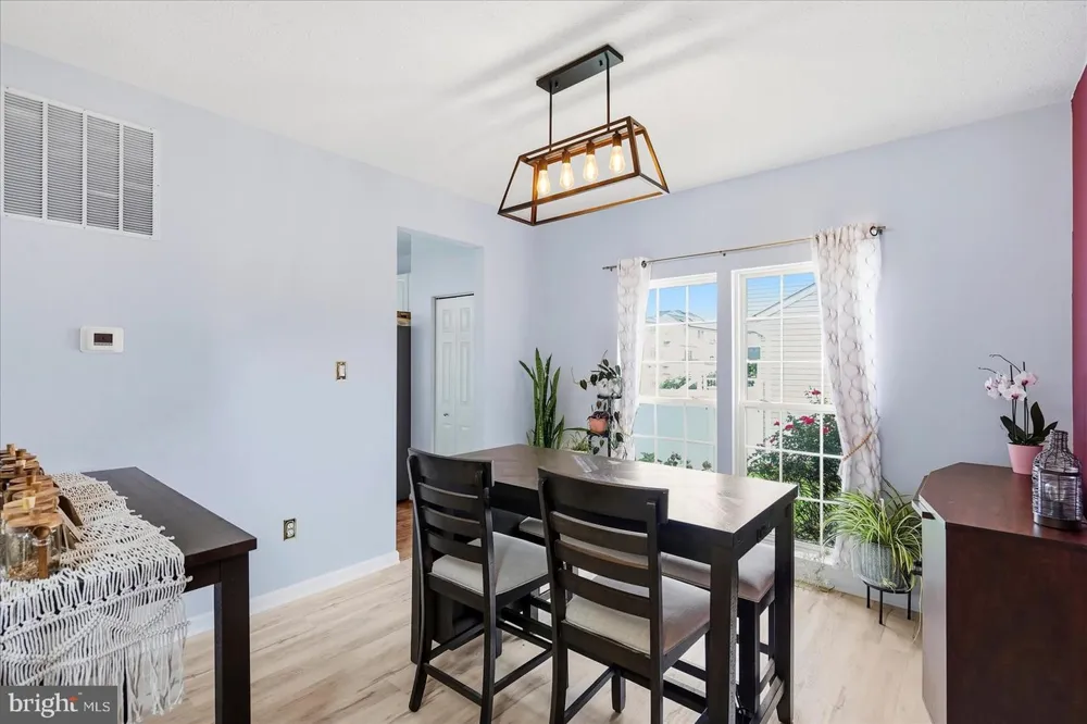 2922 SIWANOY DRIVE Edgewood, MD 21040