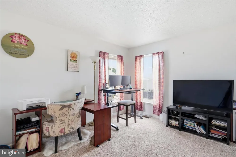 2922 SIWANOY DRIVE Edgewood, MD 21040