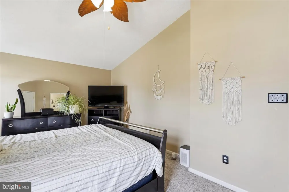 2922 SIWANOY DRIVE Edgewood, MD 21040