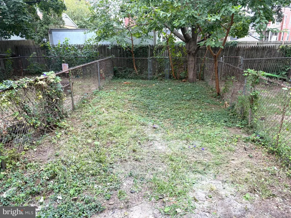 320 POWELL STREET Gloucester City, NJ 08030