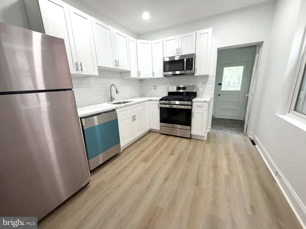 320 POWELL STREET Gloucester City, NJ 08030
