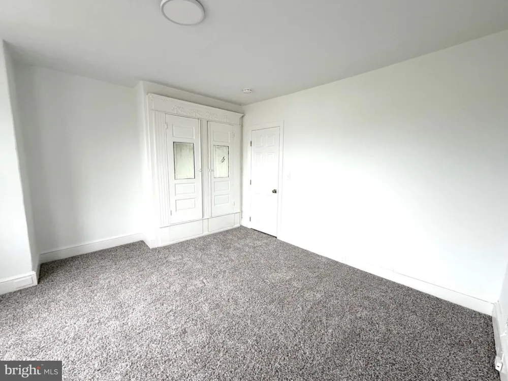 320 POWELL STREET Gloucester City, NJ 08030