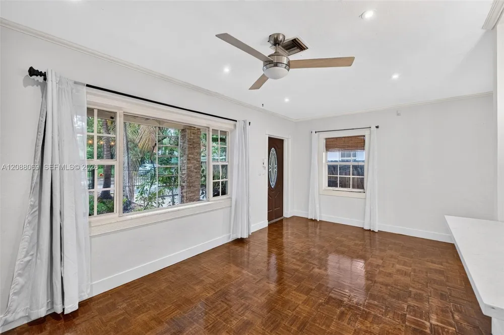 320 SW 12th Ave Fort Lauderdale, FL 33312