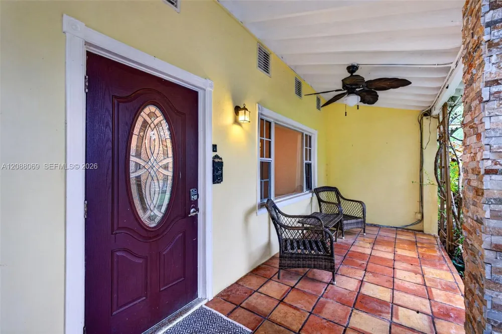 320 SW 12th Ave Fort Lauderdale, FL 33312