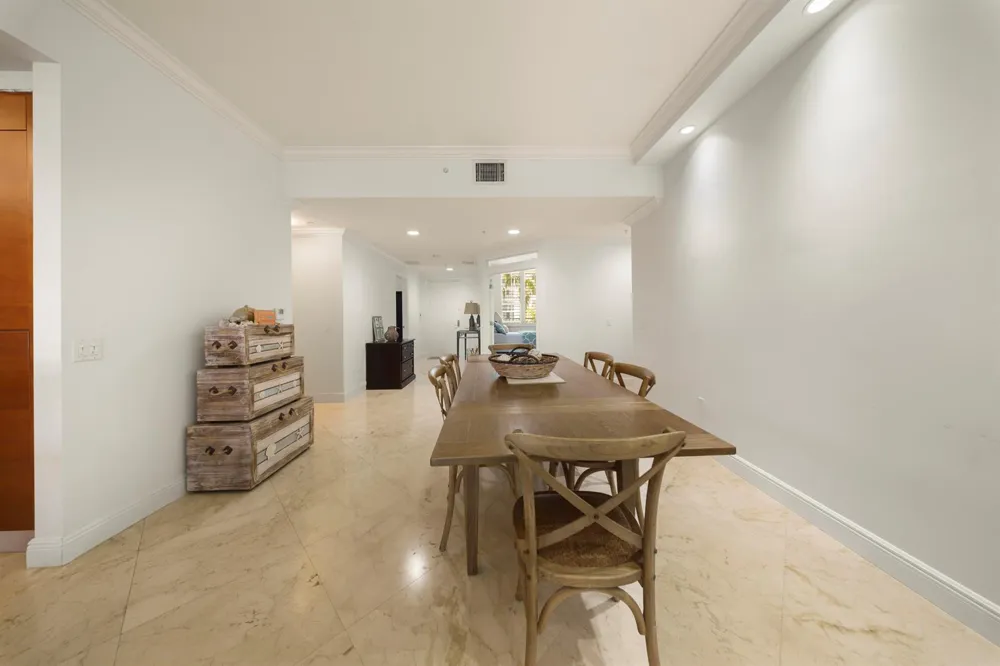 701 SE 21ST AVENUE #302 Deerfield Beach, FL 33441