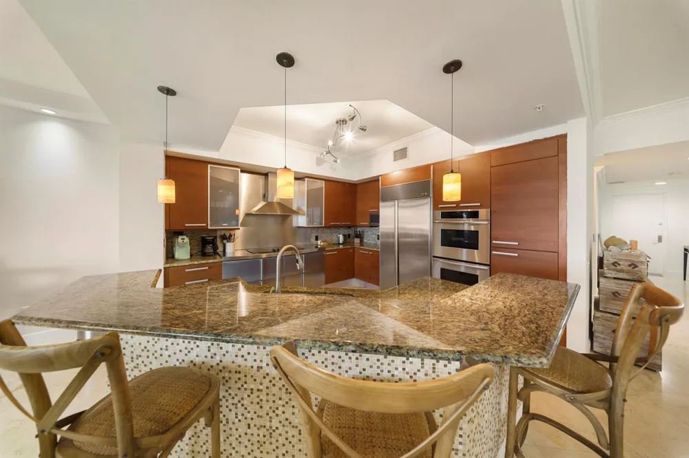 701 SE 21ST AVENUE #302 Deerfield Beach, FL 33441