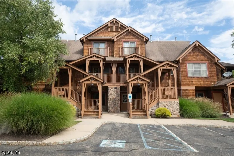 7 Maple Cres unit 12 #12 Unit 12 Vernon, NJ 07462