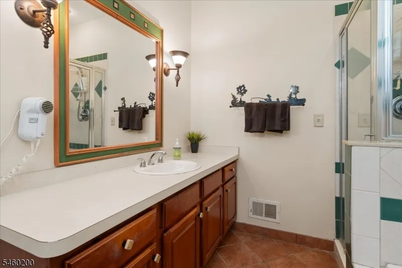 7 Maple Cres unit 12 #12 Unit 12 Vernon, NJ 07462