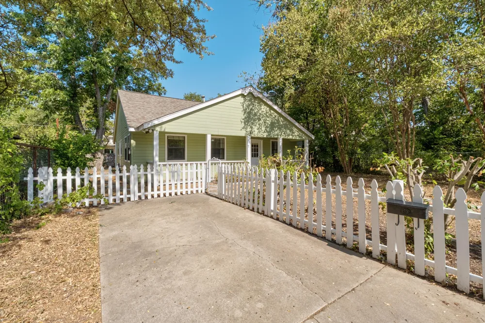 5108 Avenue H Austin, TX 78751