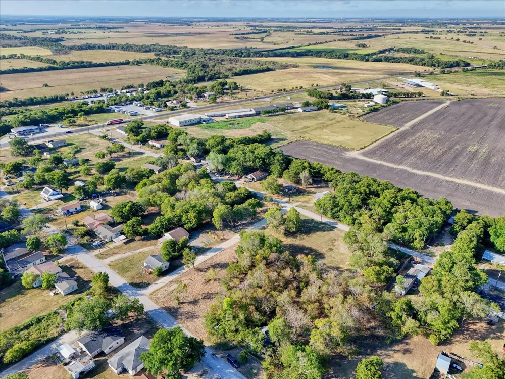 303 Waco Street Mart, TX 76664